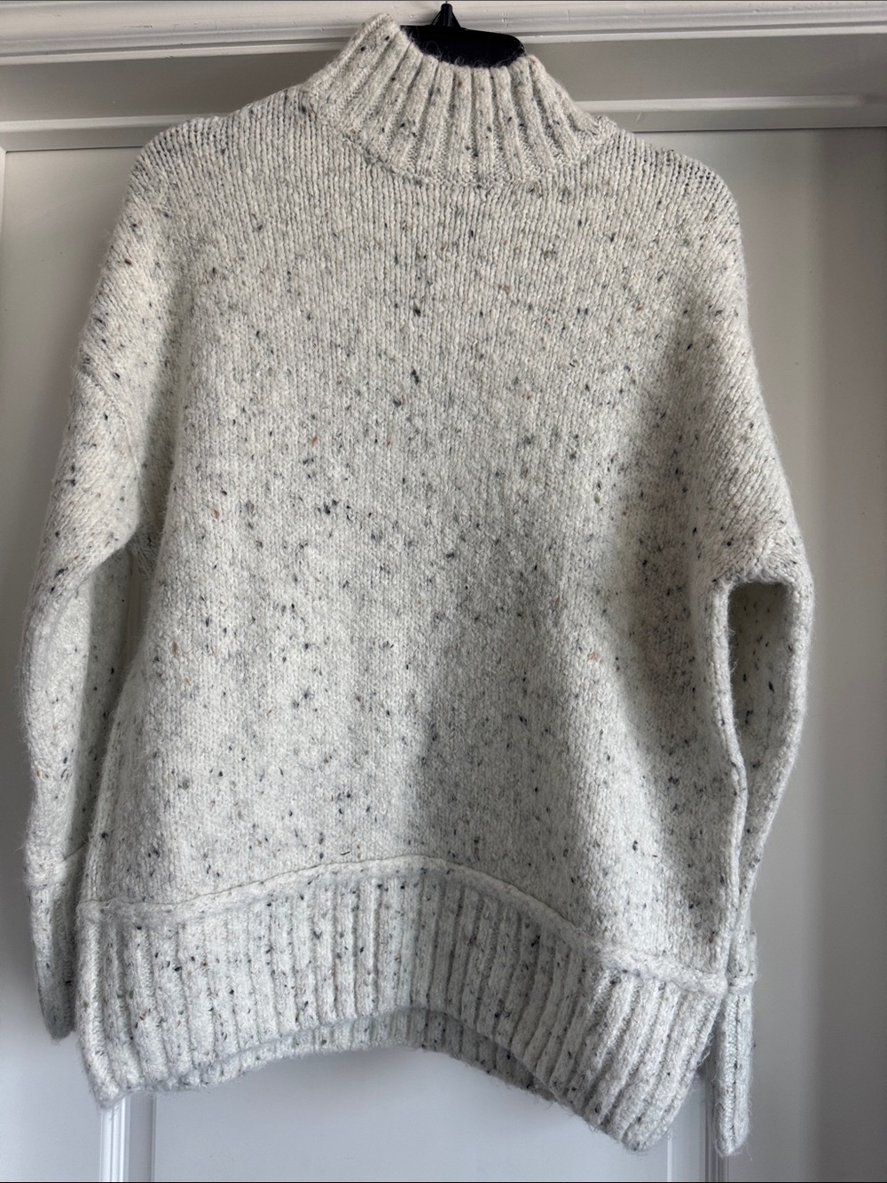 Women’s Cream Speckled Turtleneck Sweater